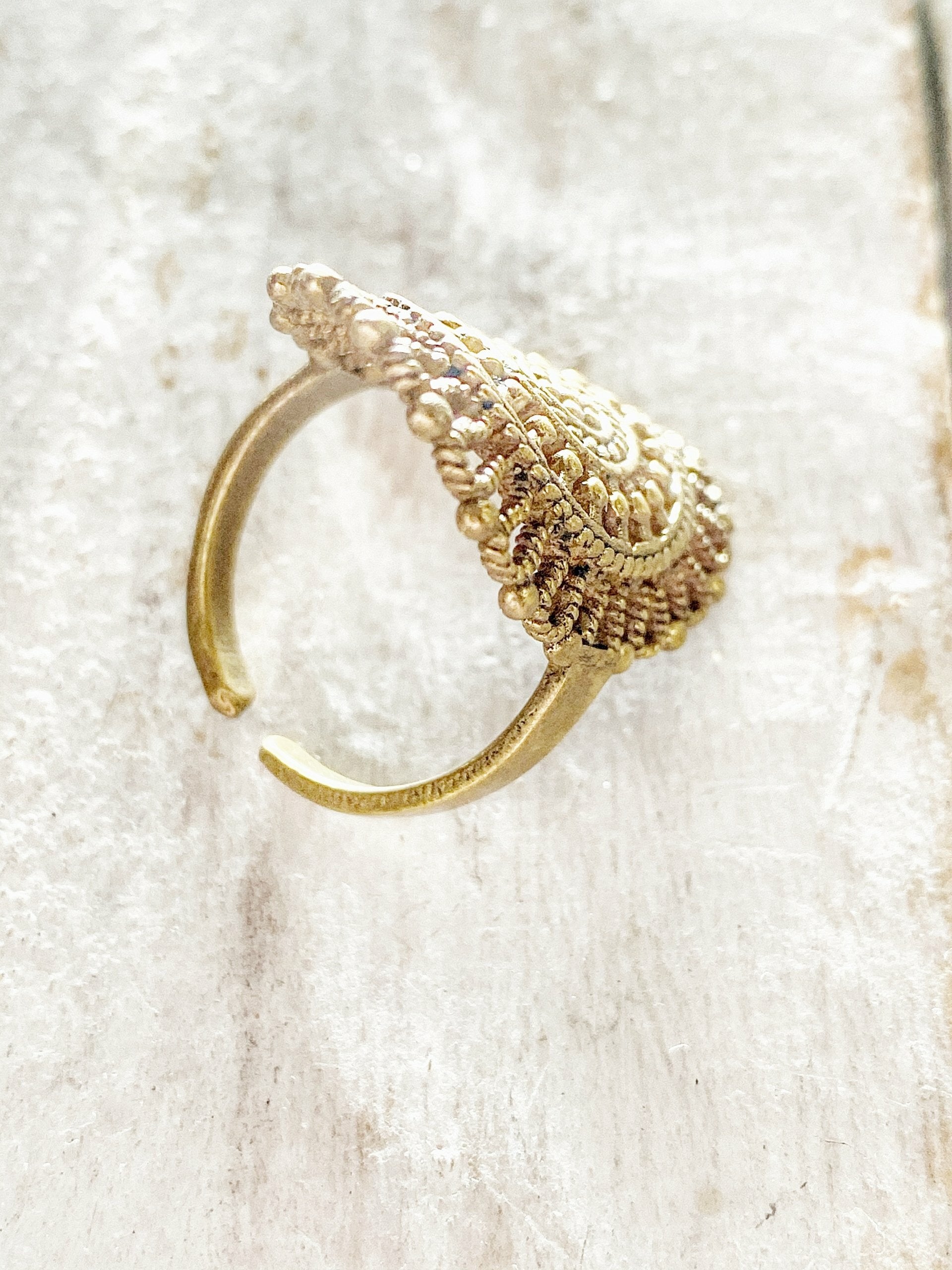 Anillo filigrana dorado