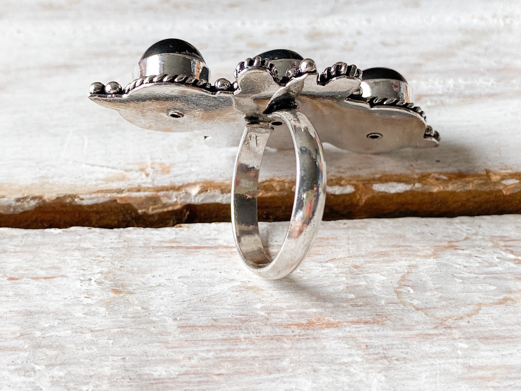Anillo latón triple alargado negro