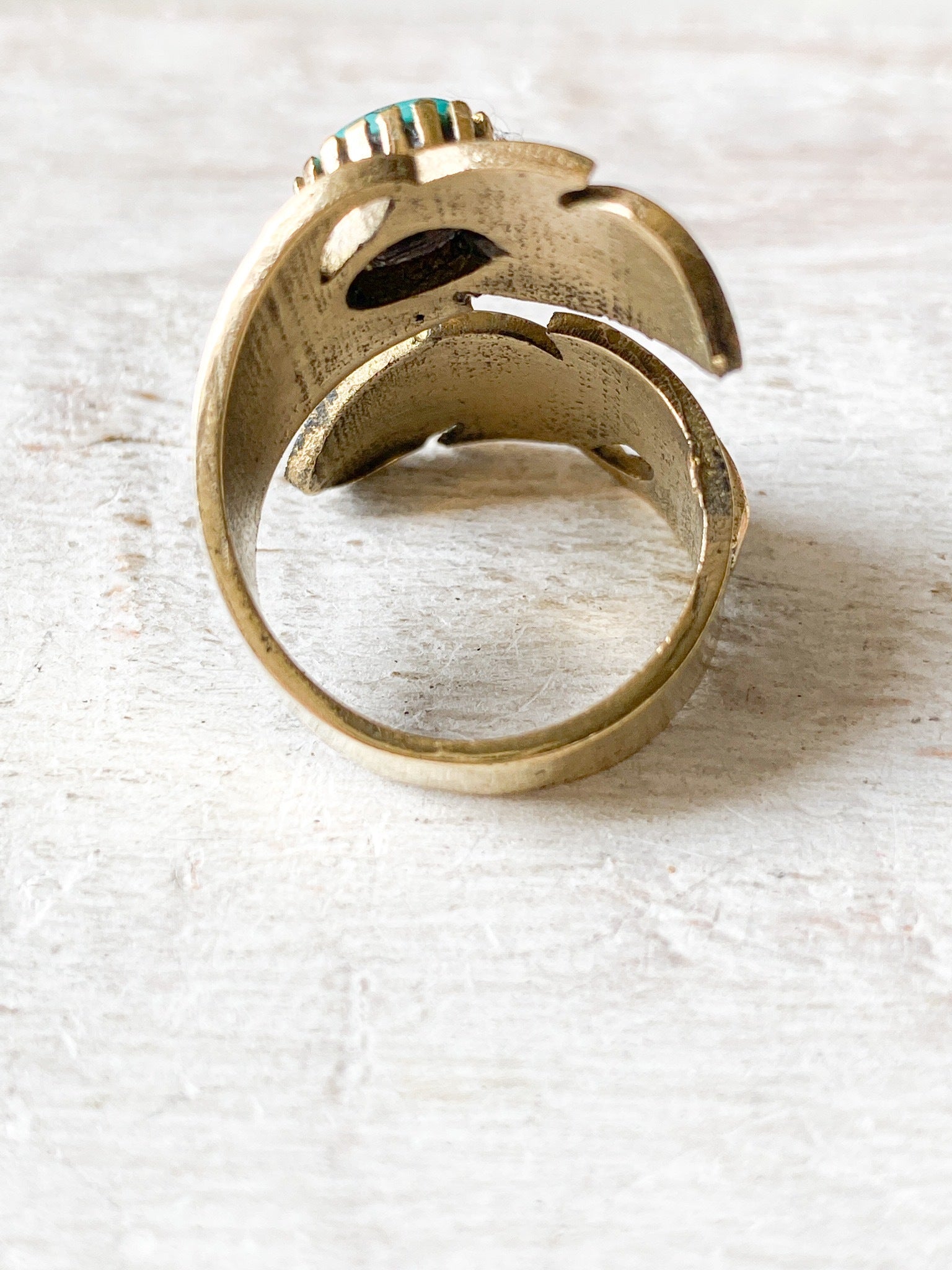Anillo latón pluma doble turquesa dorado