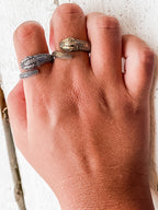 Anillo serpiente latón plateado