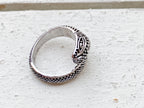 Anillo serpiente latón plateado