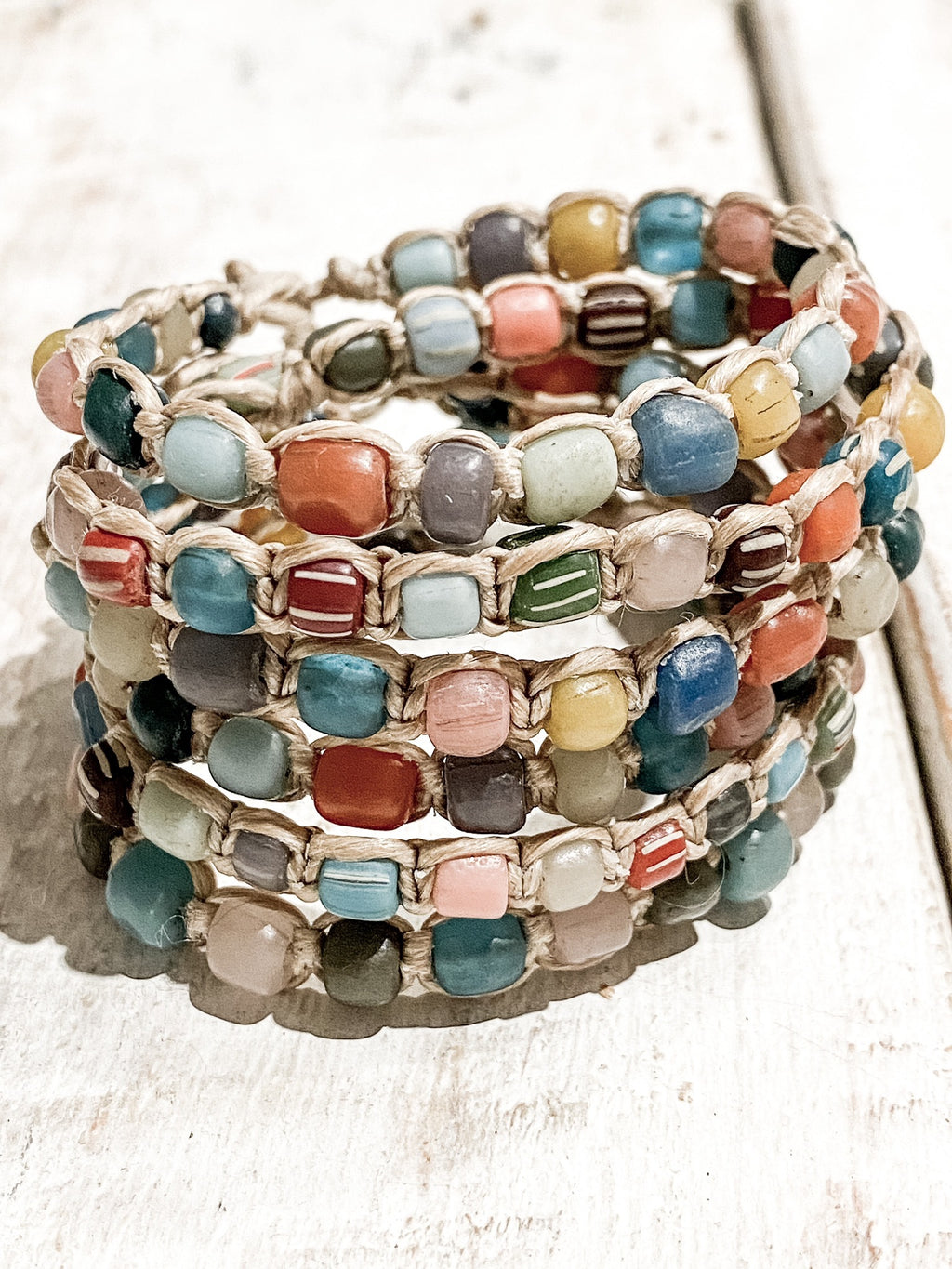 Pulsera piedras mix macramé