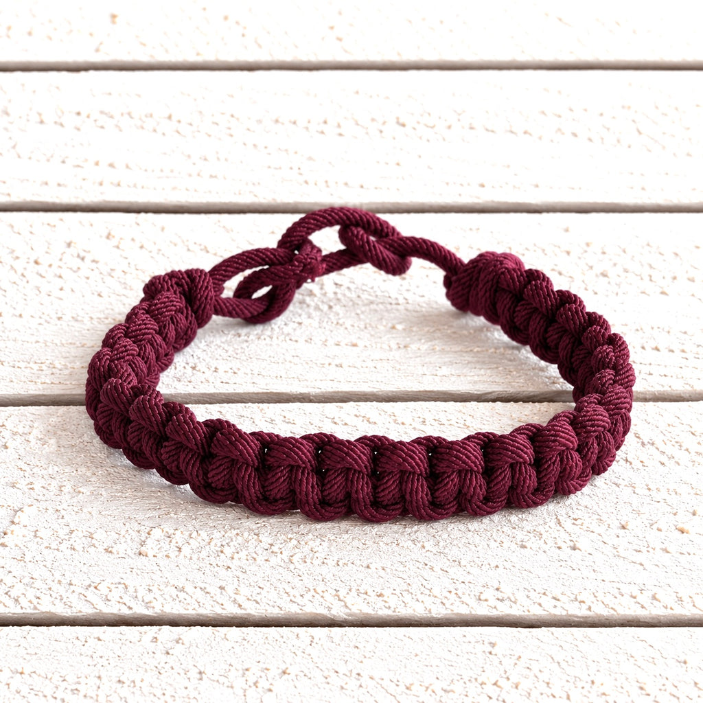 Pulsera cordón macramé granate
