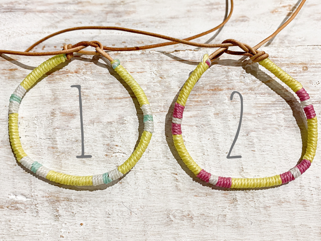 Pulsera cuero amarillo