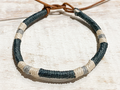 Pulsera cuero gris
