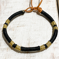 Pulsera cuero negro dorado