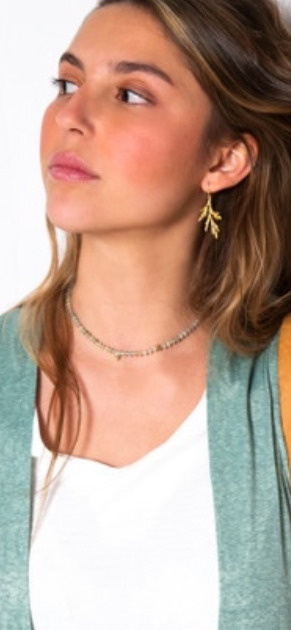 Pendientes rama dorada