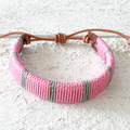 Pulsera ancha cuero rosa/gris