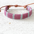 Pulsera ancha cuero morado/azul