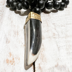 Collar pieza franjas semillas negro