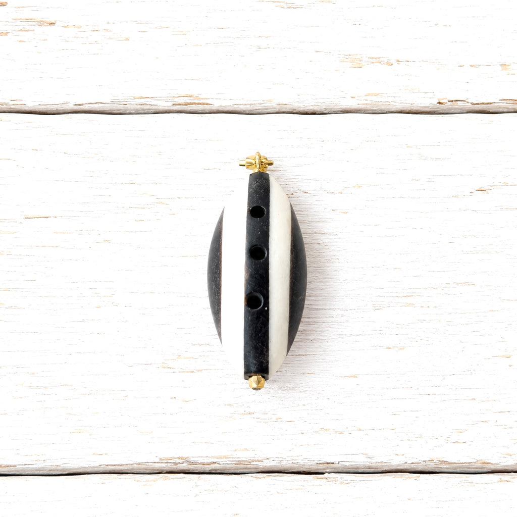 Charm oval