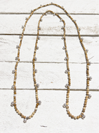 Collar jaspe bolitas plateadas