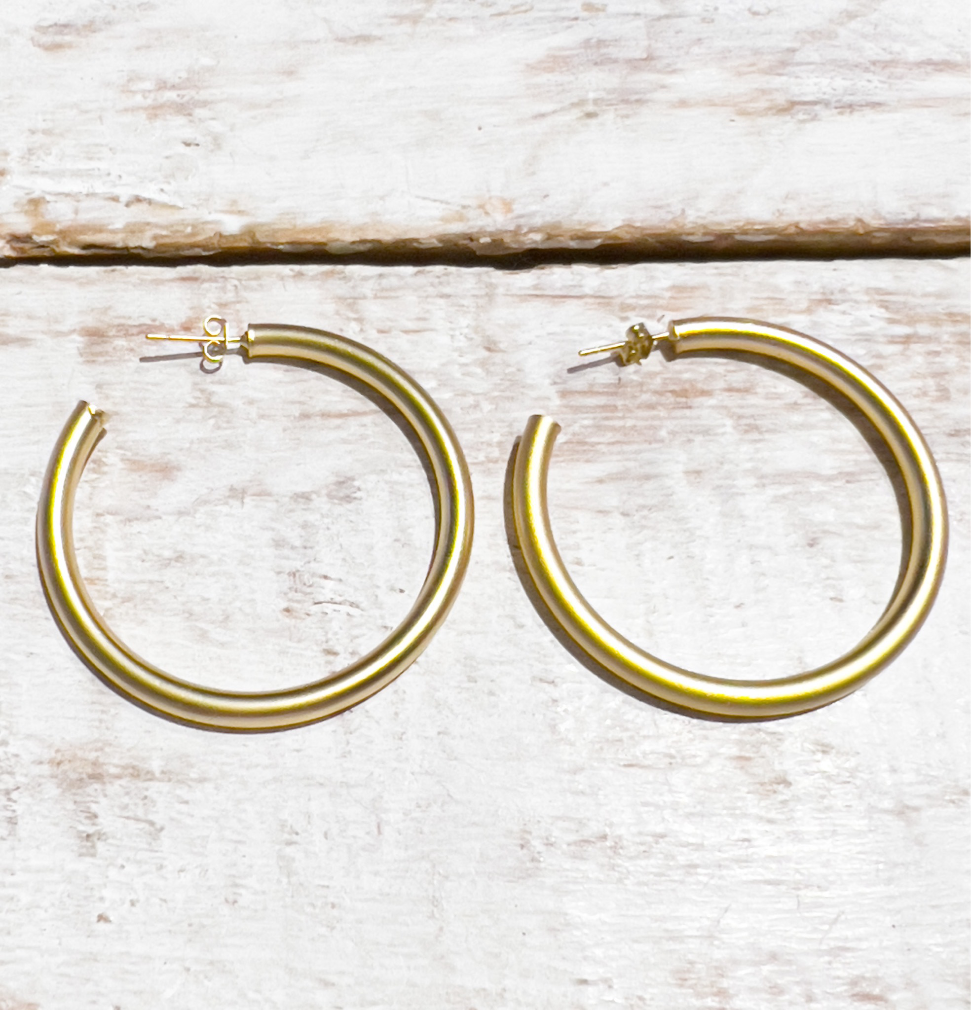 Pendientes aro dorado mate 5cm