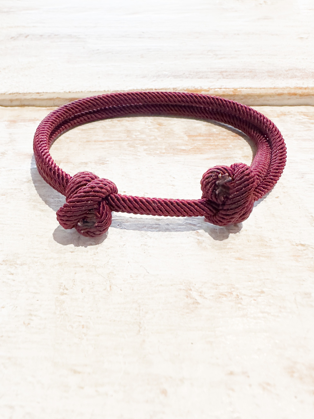 Pulsera nudos granate
