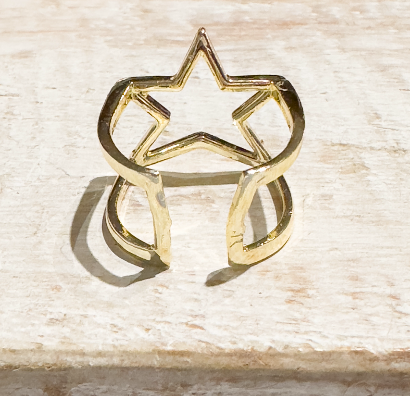 Anillo latón estrella dorado