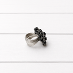Anillo alambre plateado negro