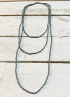 Collar miyuki mini extra largo gris