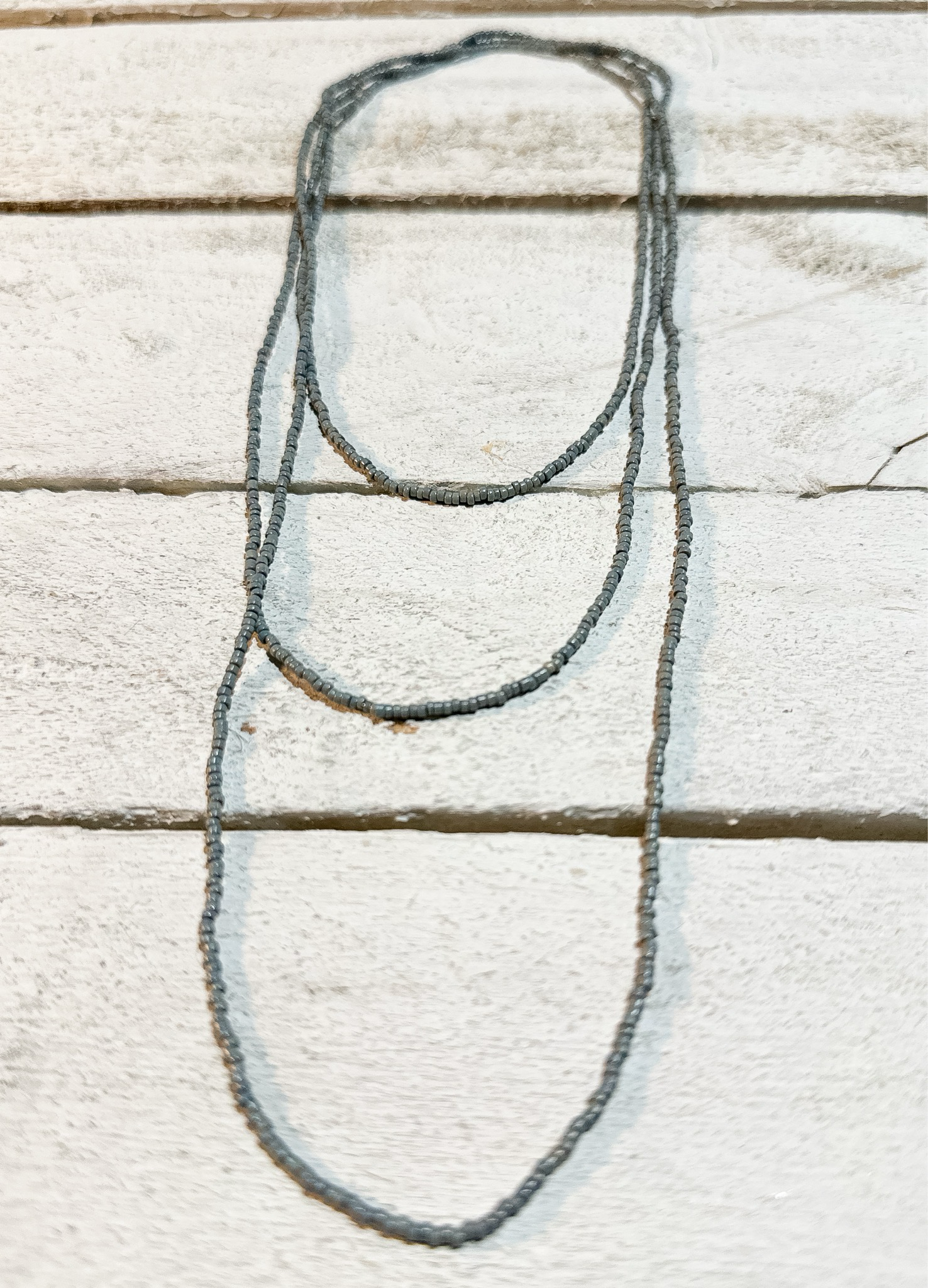 Collar miyuki mini extra largo gris
