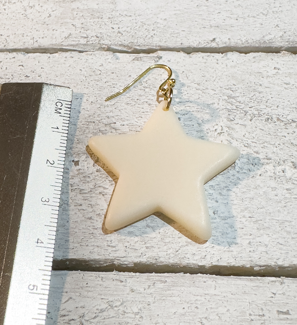 Pendientes estrella resina natural