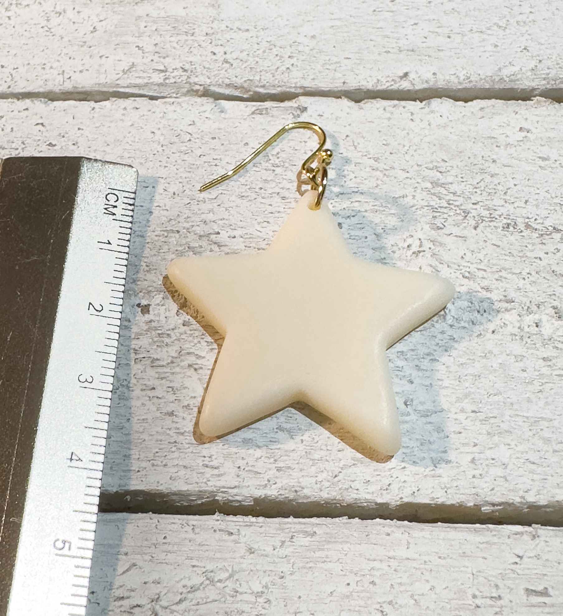 Pendientes estrella resina natural