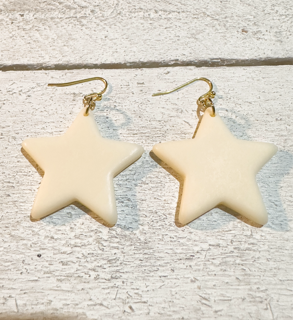 Pendientes estrella resina natural