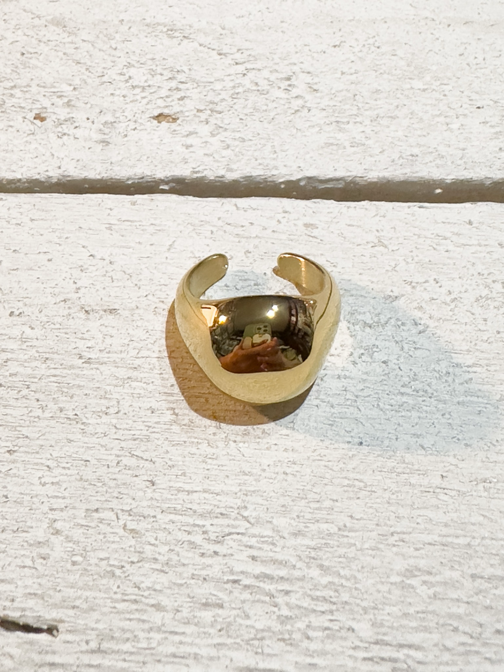 Anillo acero dorado bola
