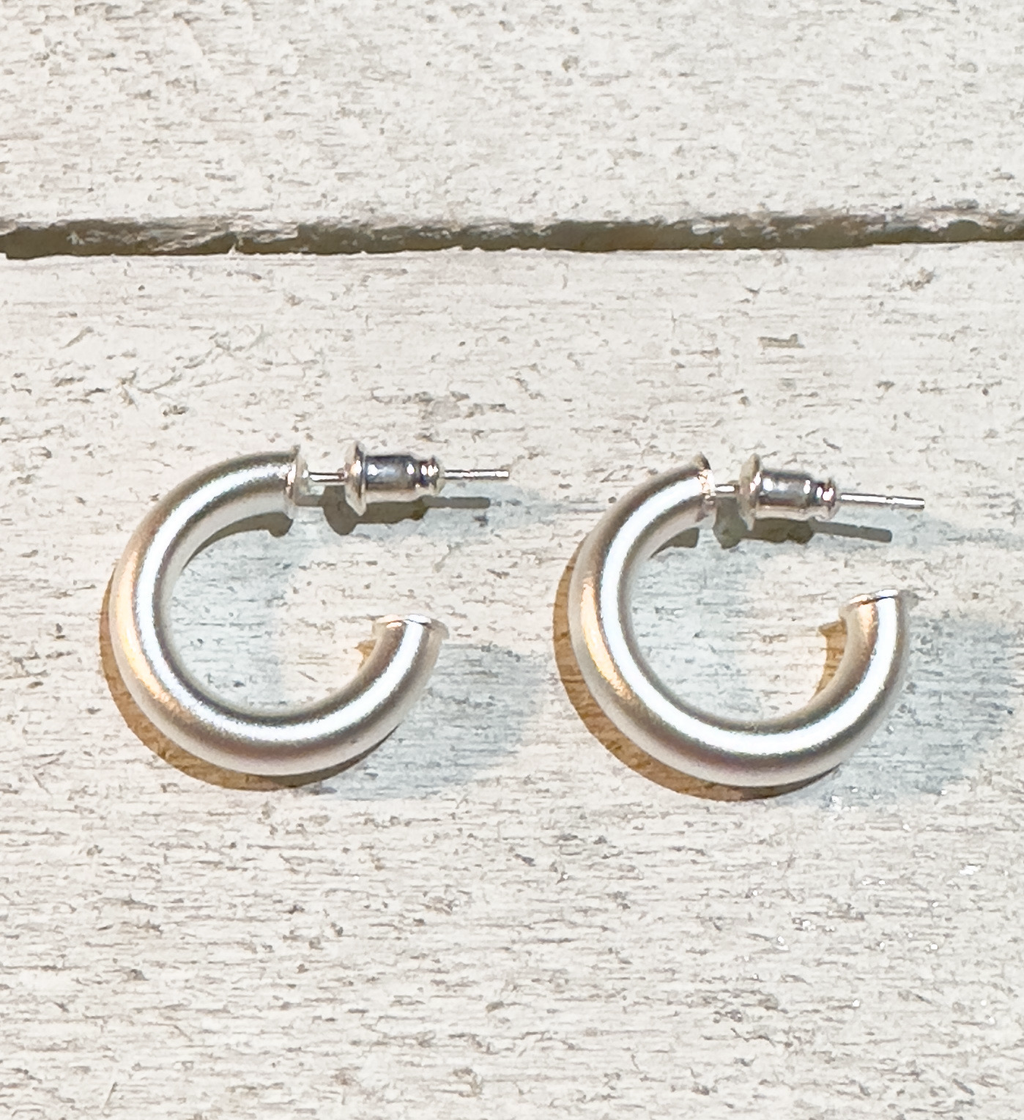 Pendientes aro plateado mate 2cm