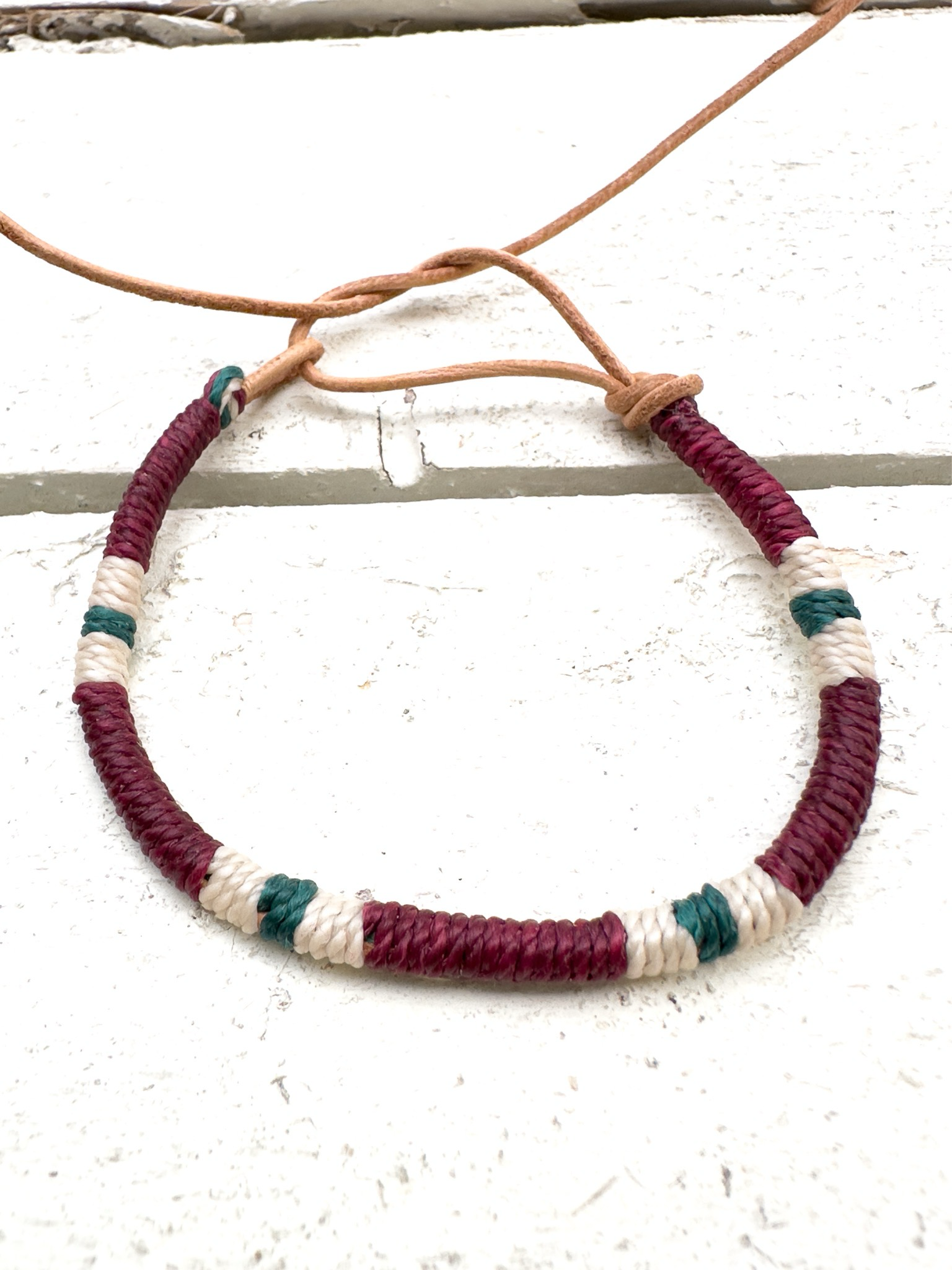 Pulsera cuero granate y verde