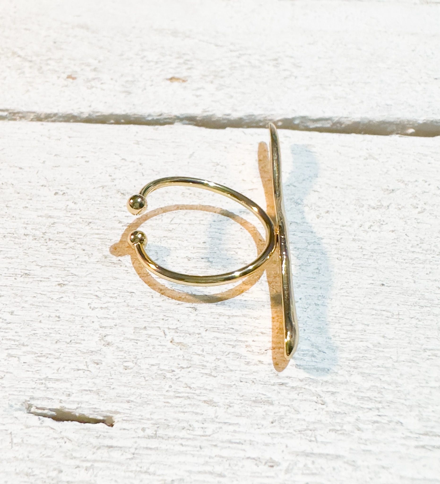 Anillo barra ondulada