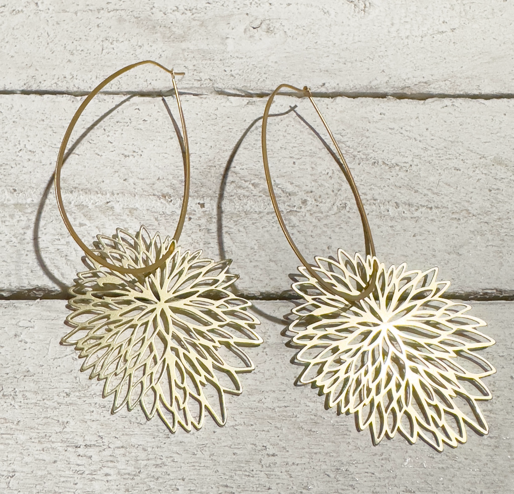 Pendientes aro ovalado flor XL
