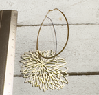 Pendientes aro ovalado flor XL