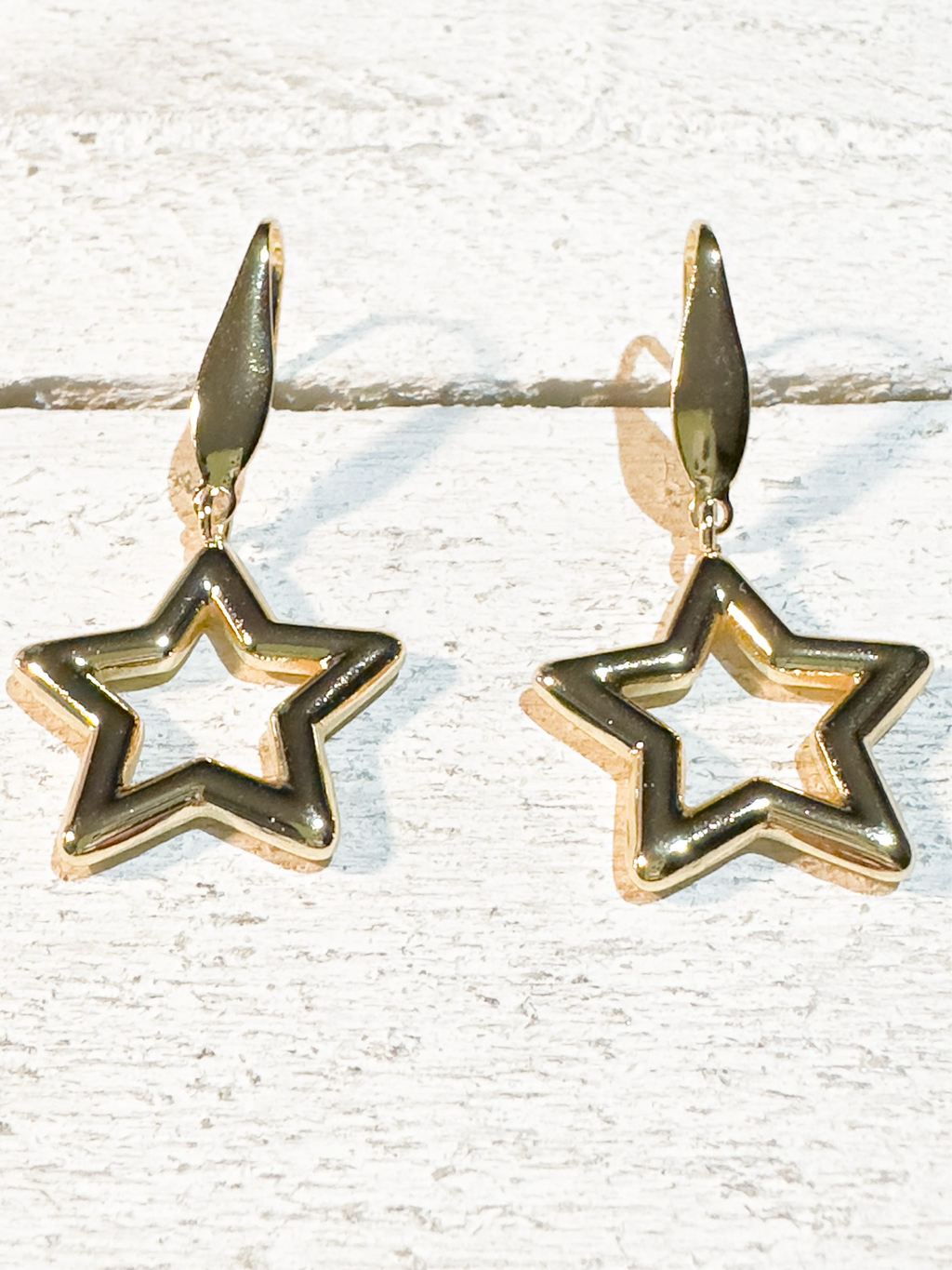 Pendientes estrella silueta