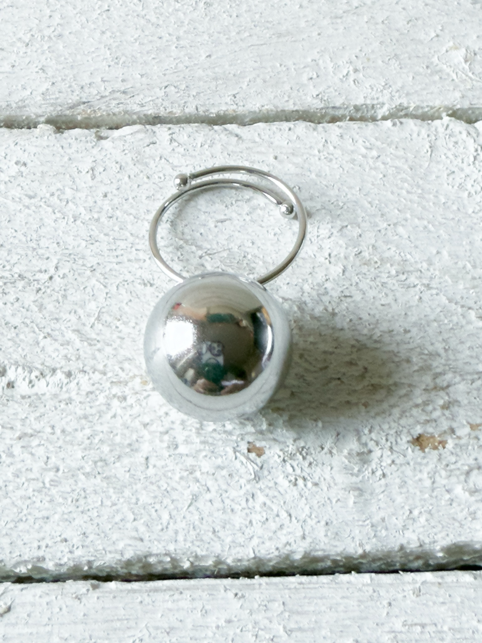 Anillo pelota bola plateado