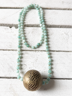 Collar piedra agua bola bronce dorada