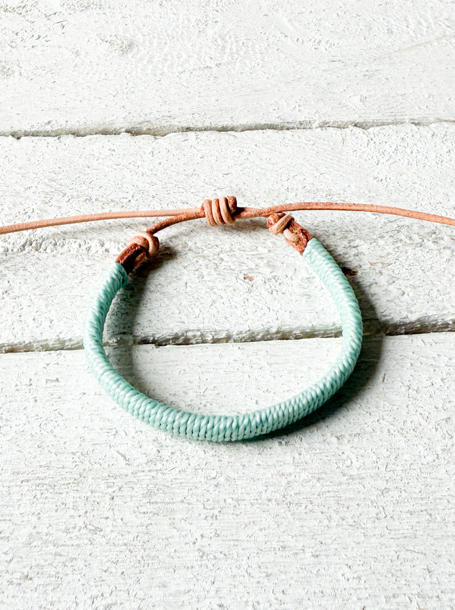 Pulsera cuero plano agua