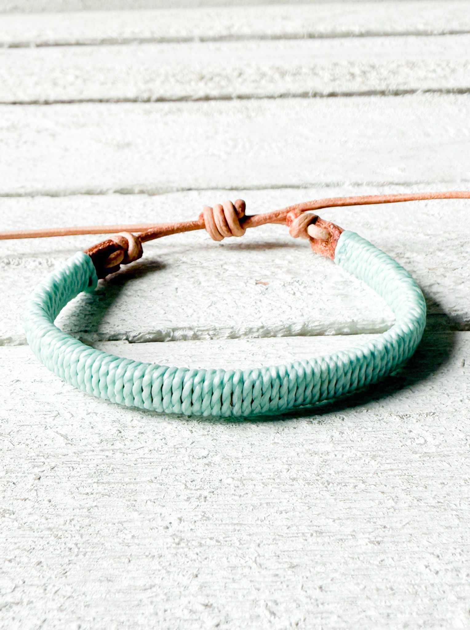 Pulsera cuero plano agua