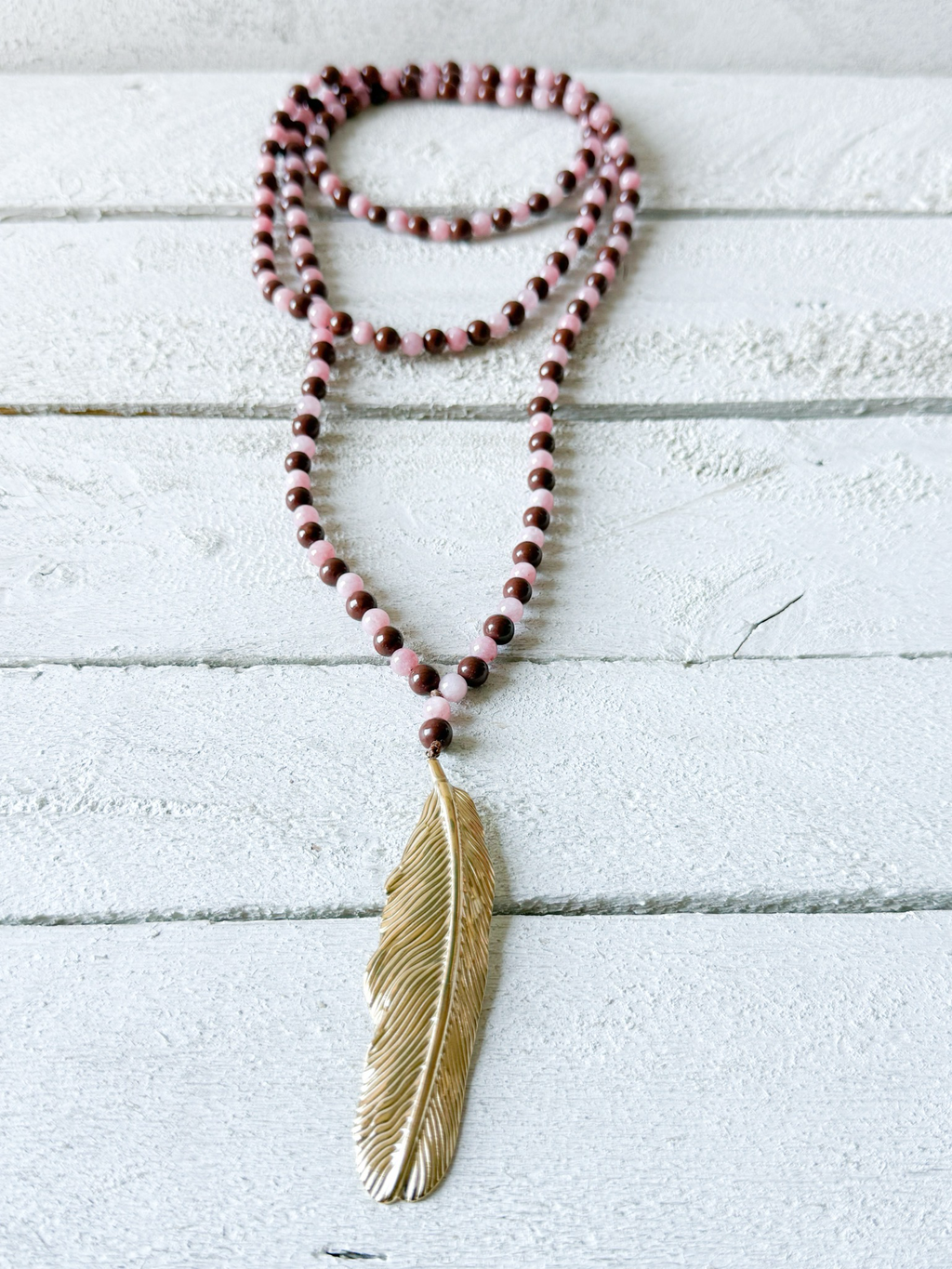 Collar bicolor pluma