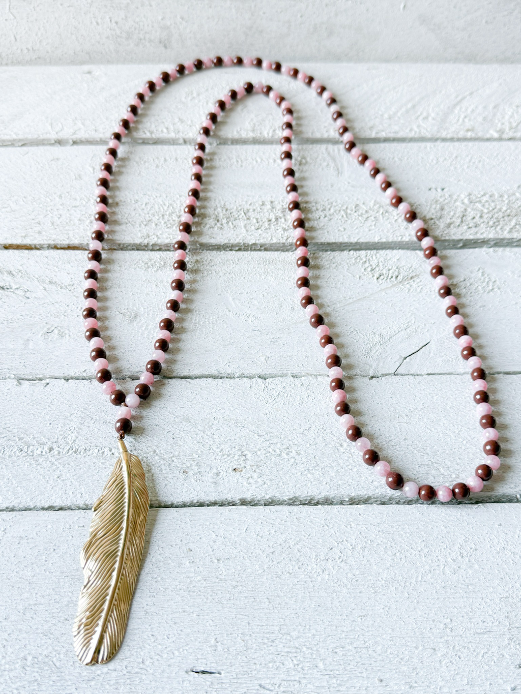 Collar bicolor pluma
