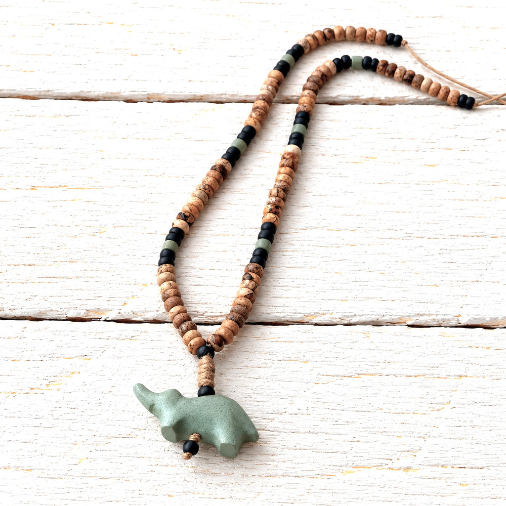 Collar elefante