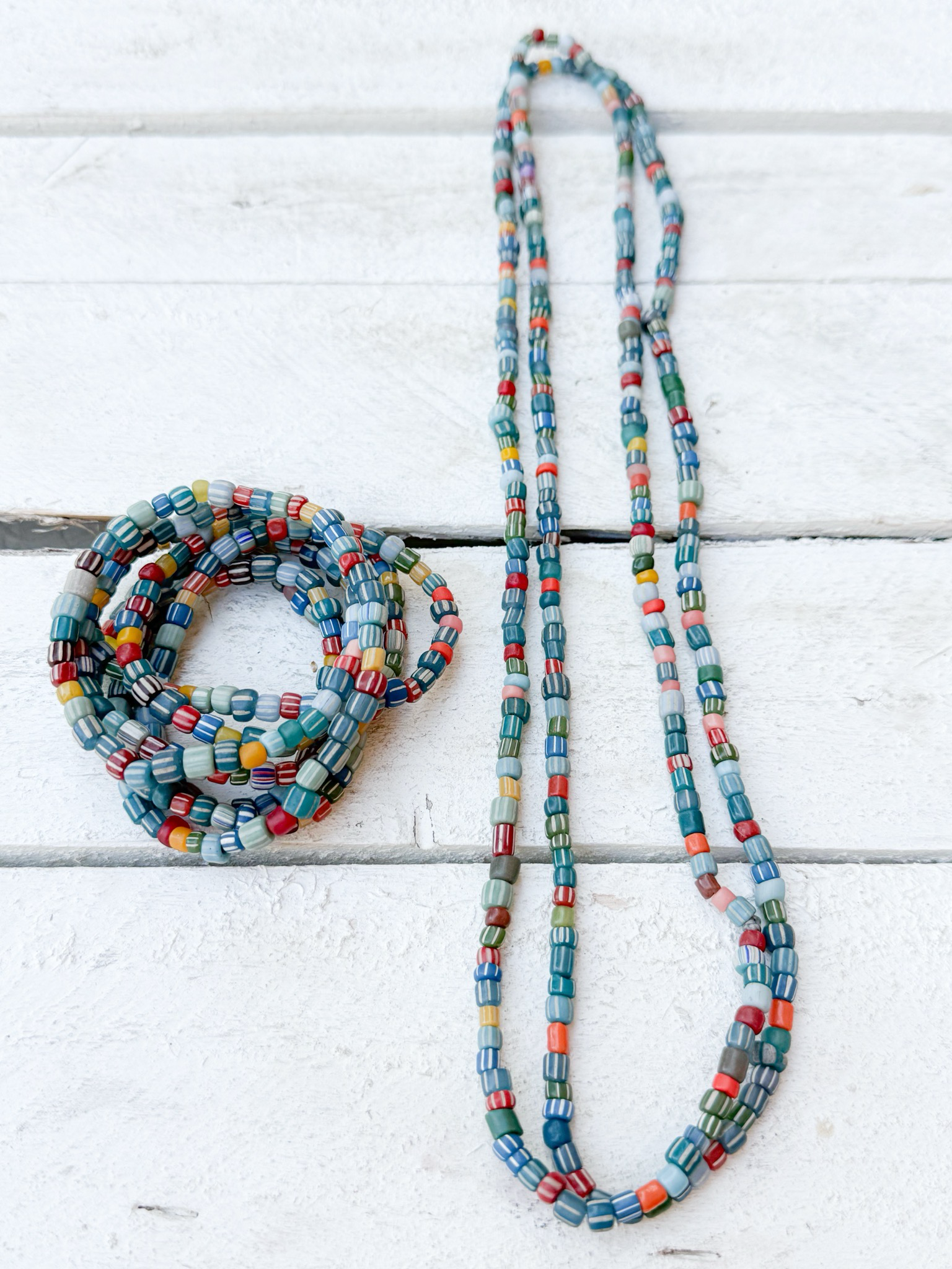 Collar largo piedras rayas