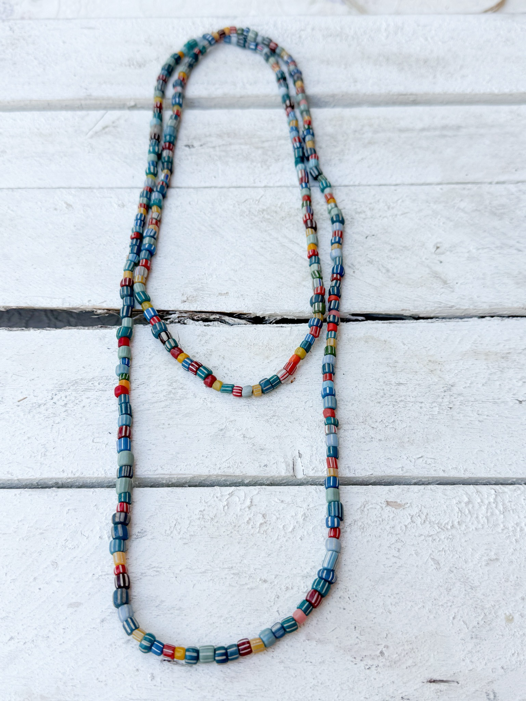 Collar largo piedras rayas