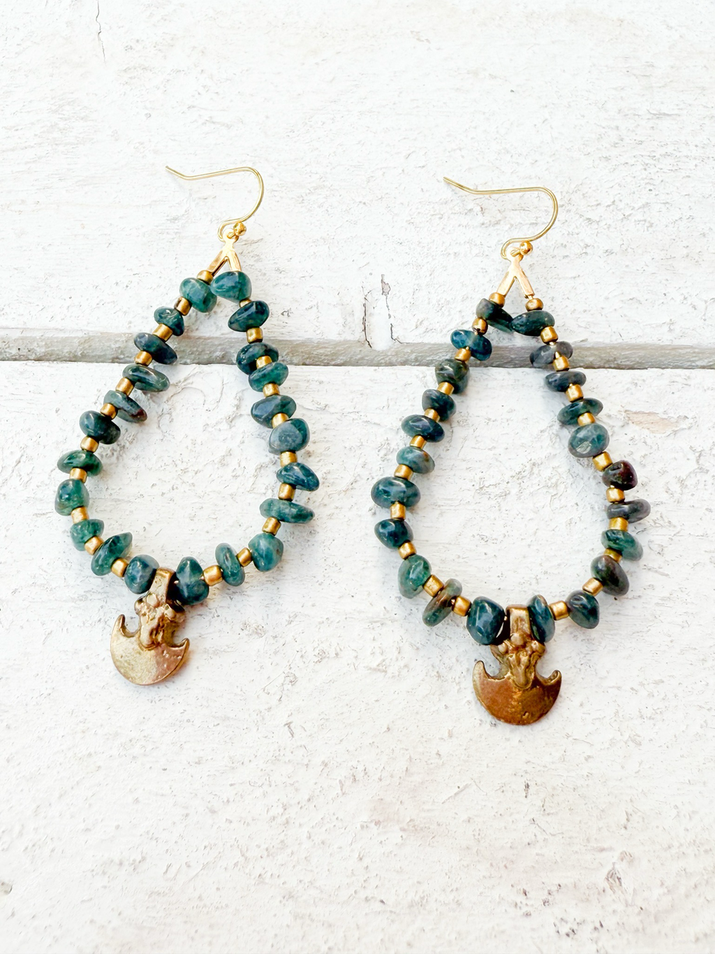 Pendientes gota chip verde tribal
