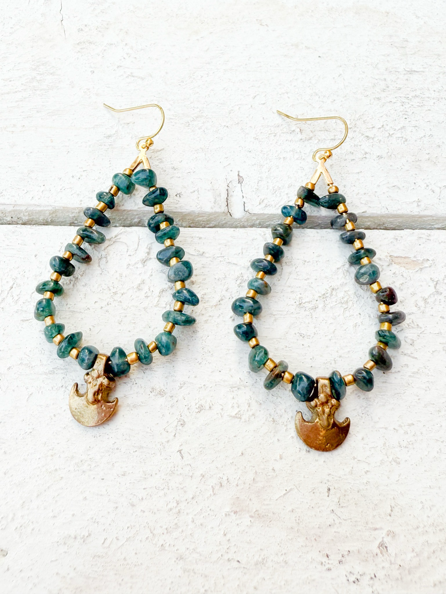 Pendientes gota chip verde tribal