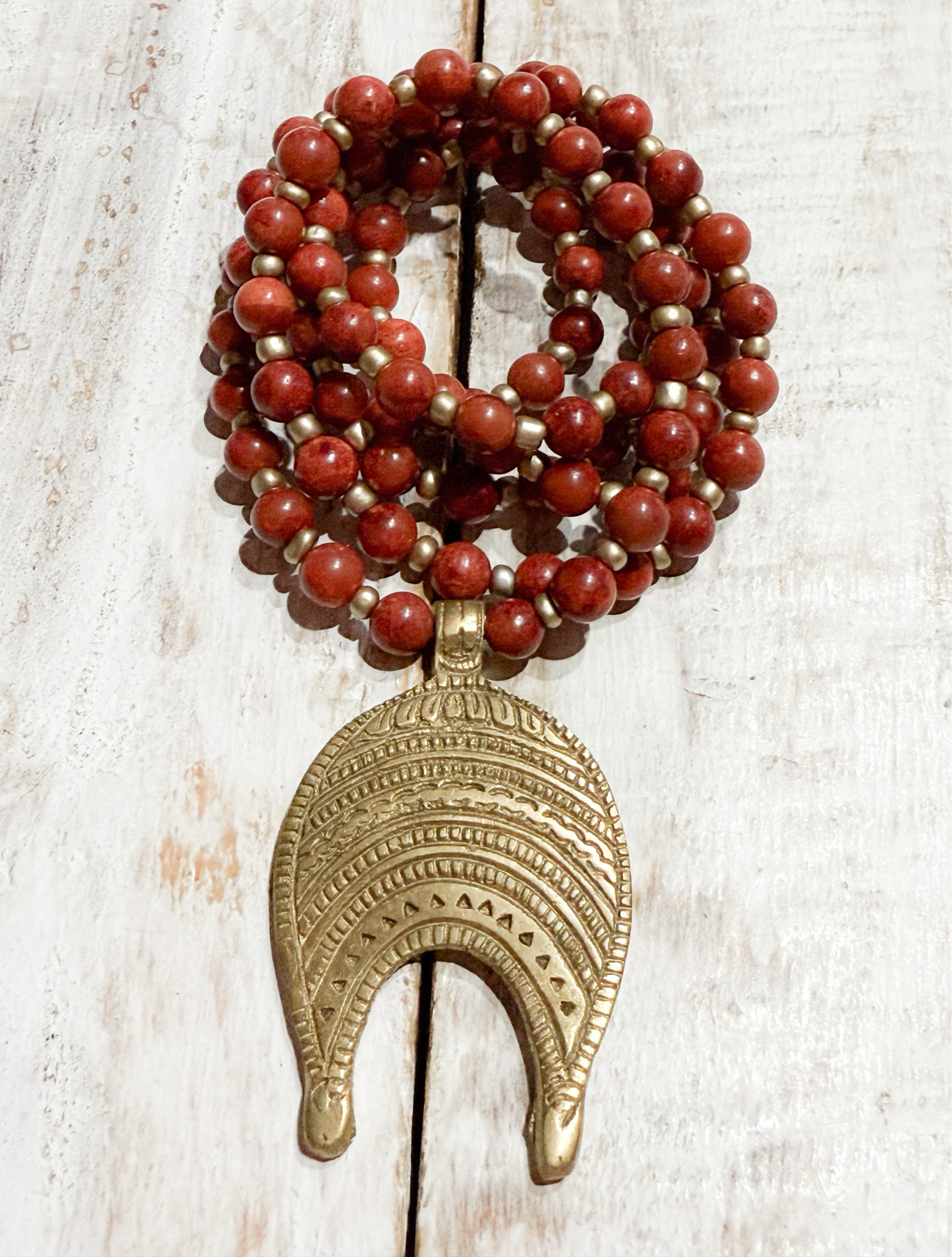 Collar tribal piedra teja