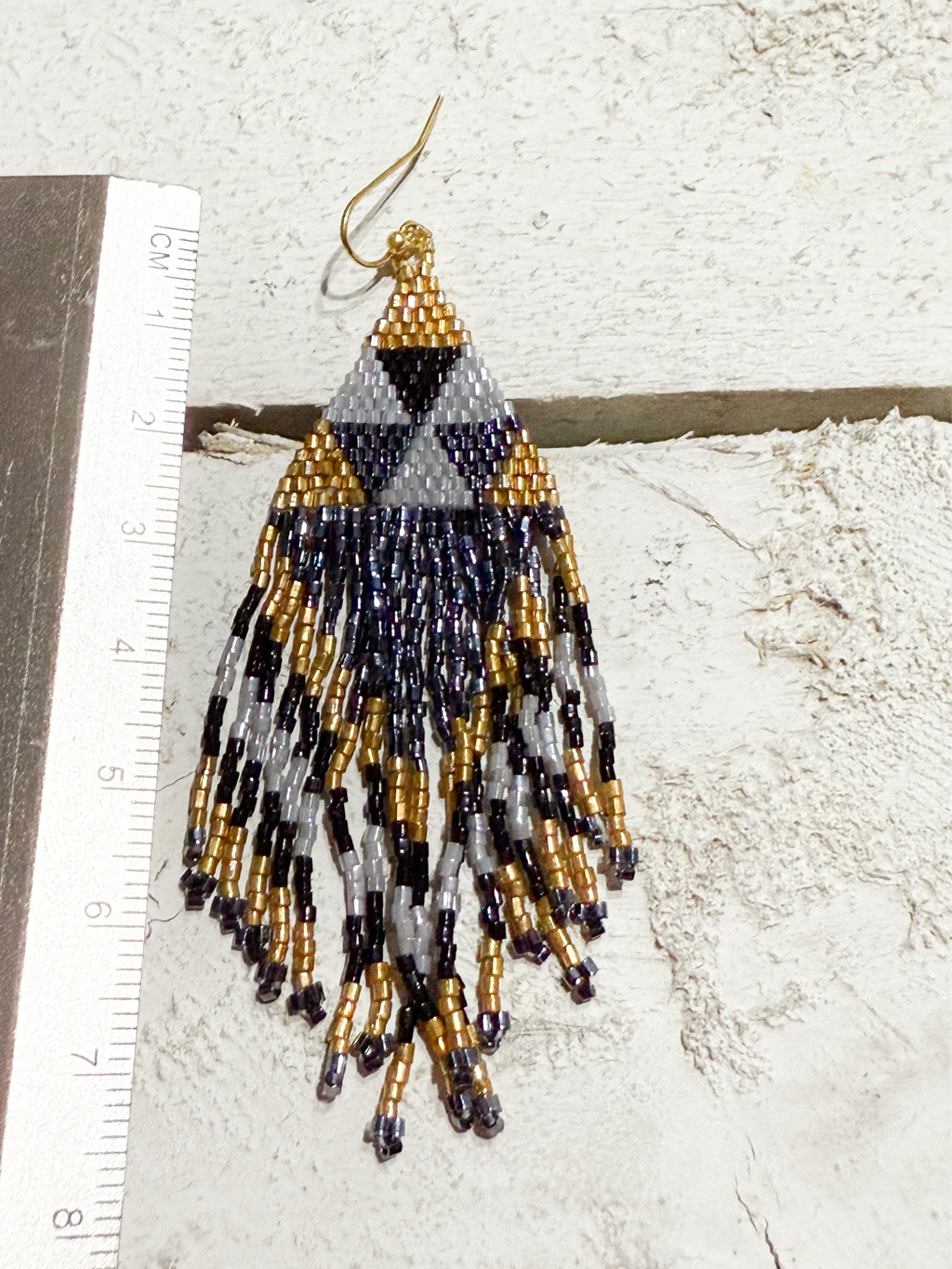 Pendientes miyuki triángulos dorado y grises