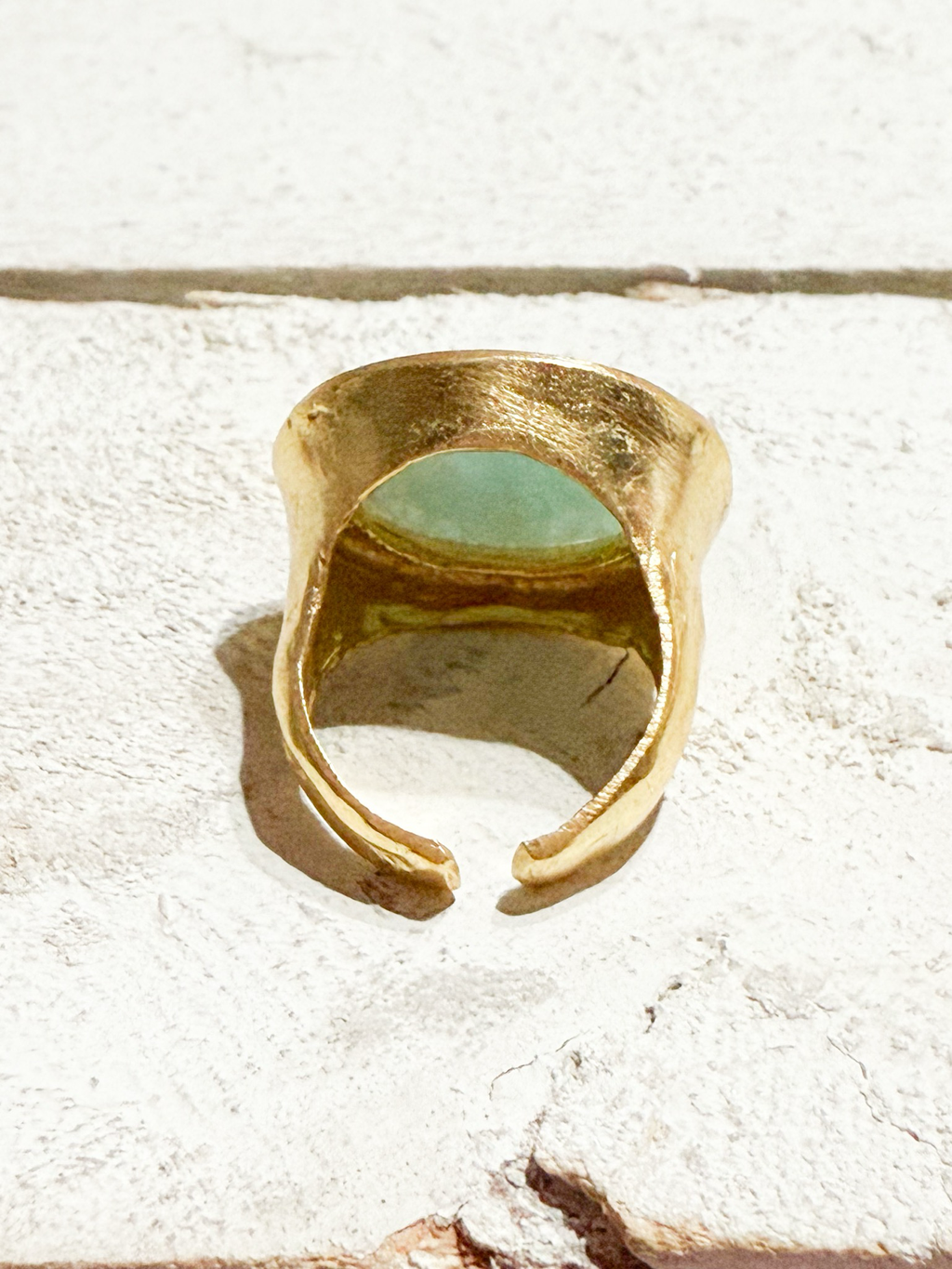 Anillo oval agua