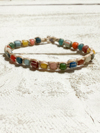 Pulsera piedras mix macramé
