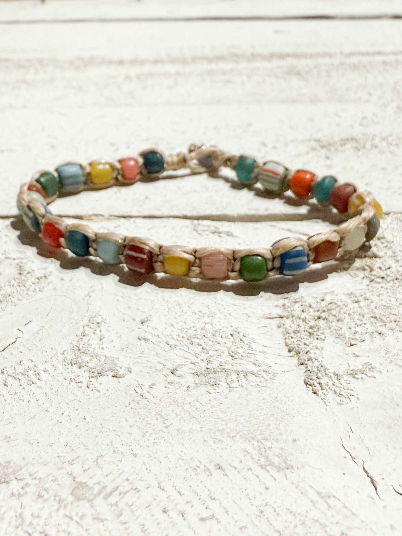 Pulsera piedras mix macramé