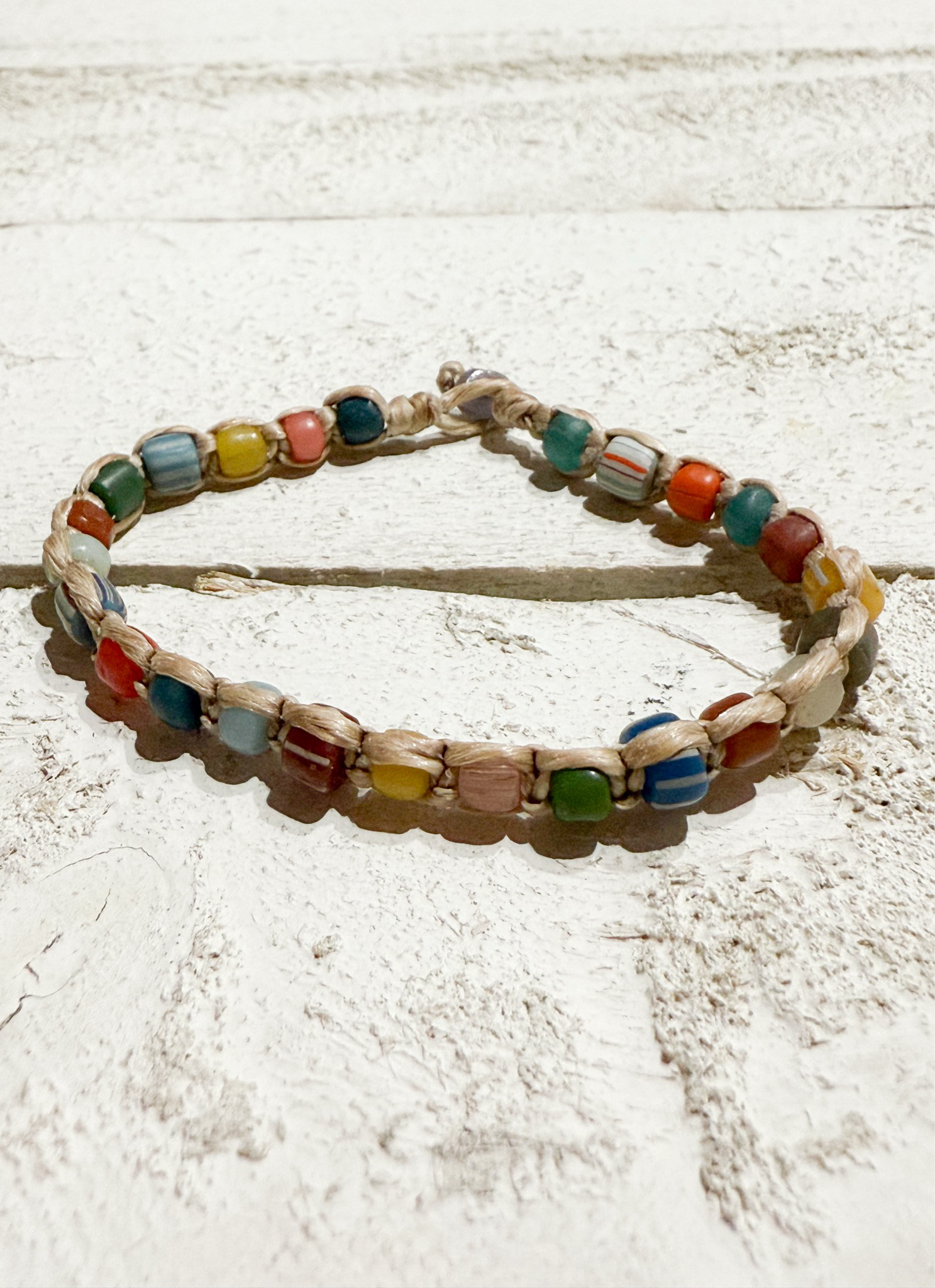 Pulsera piedras mix macramé