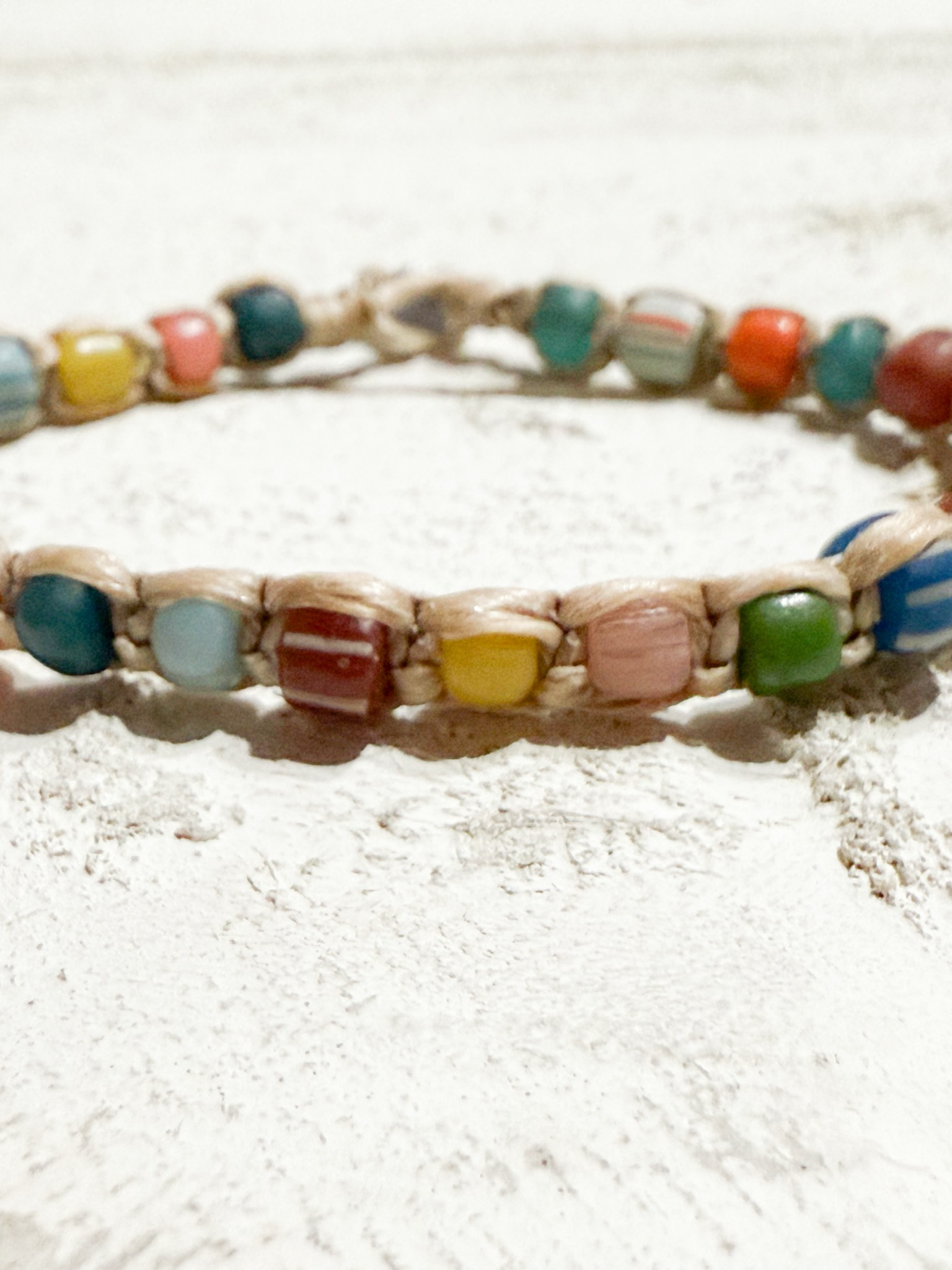Pulsera piedras mix macramé